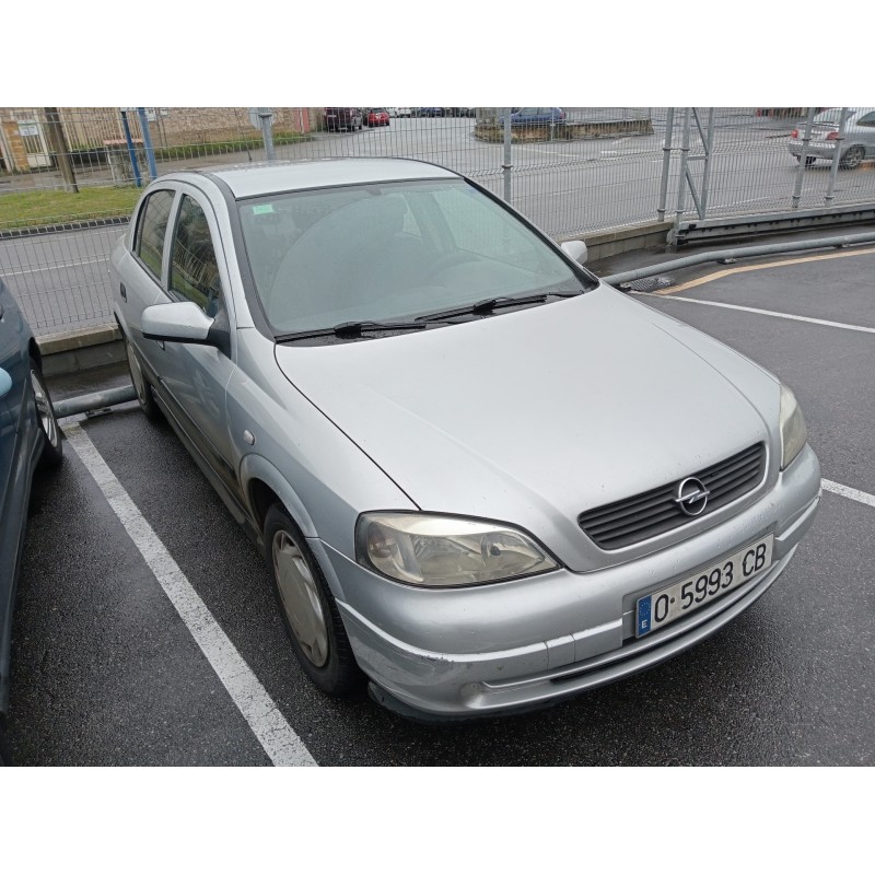 opel astra g berlina del año 1998