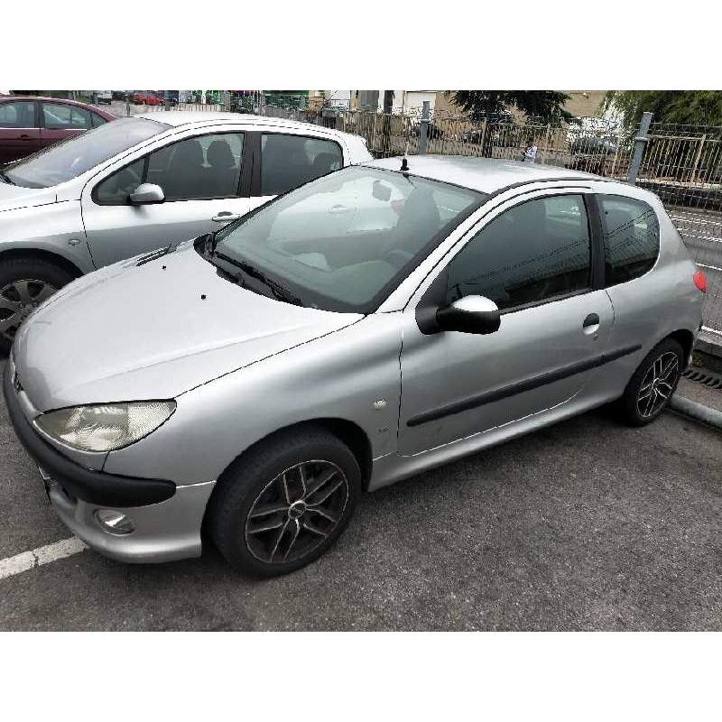PEUGEOT 206 BERLINA