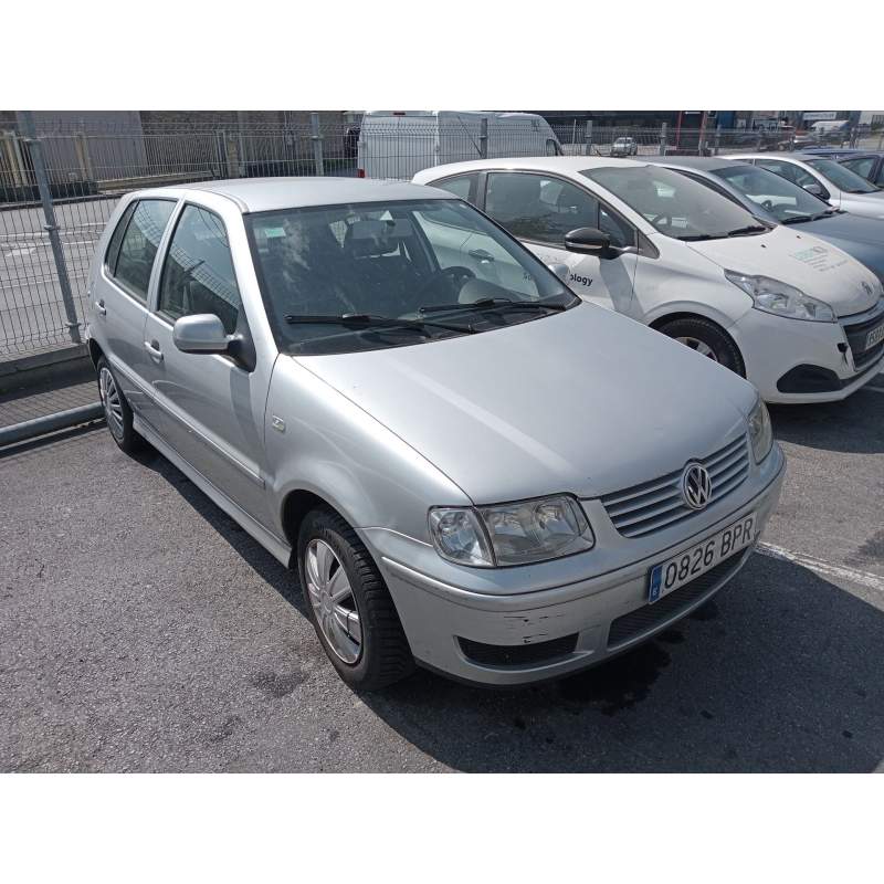 VOLKSWAGEN POLO (6N2)