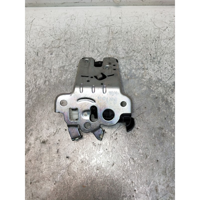 Recambio de motor cierre centralizado porton para seat toledo (kg3) style referencia OEM IAM 8R0827505A  5P