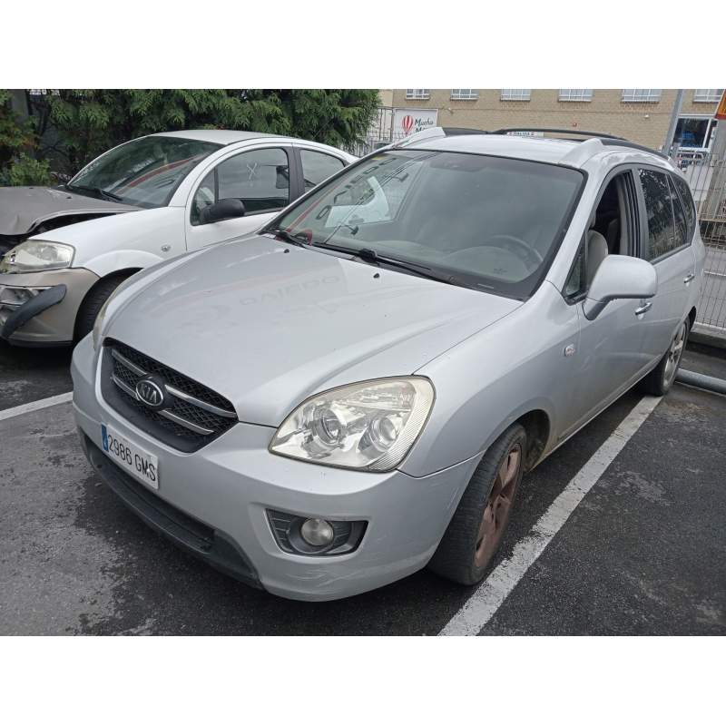KIA CARENS (UN)
