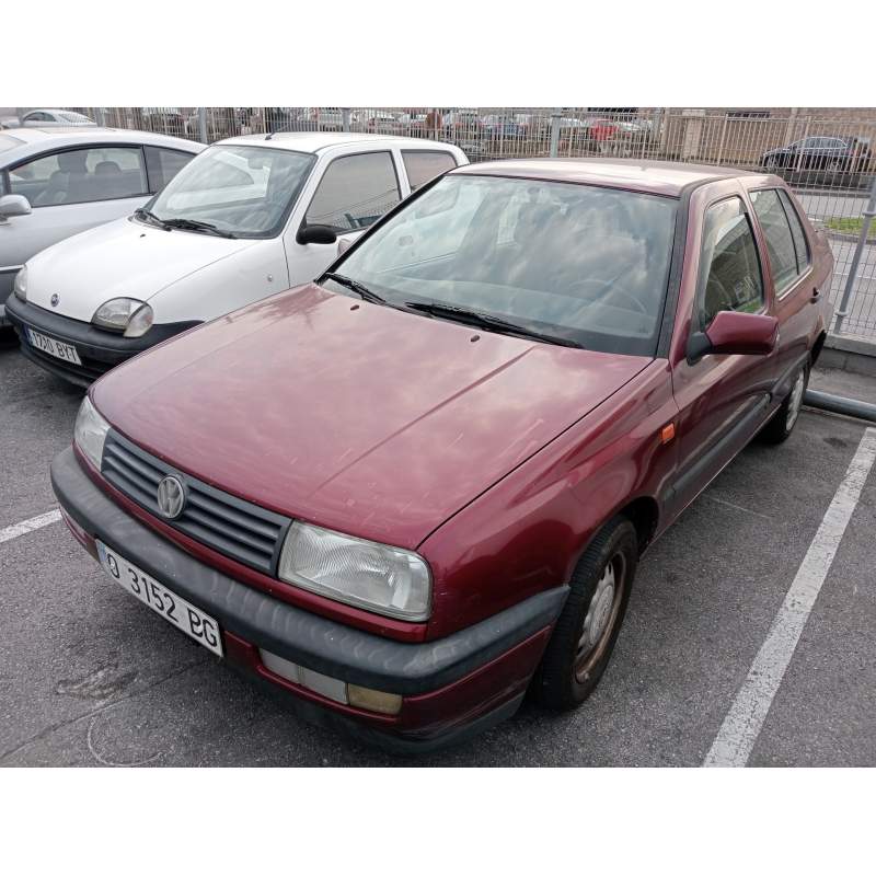 VOLKSWAGEN VENTO (1H2)