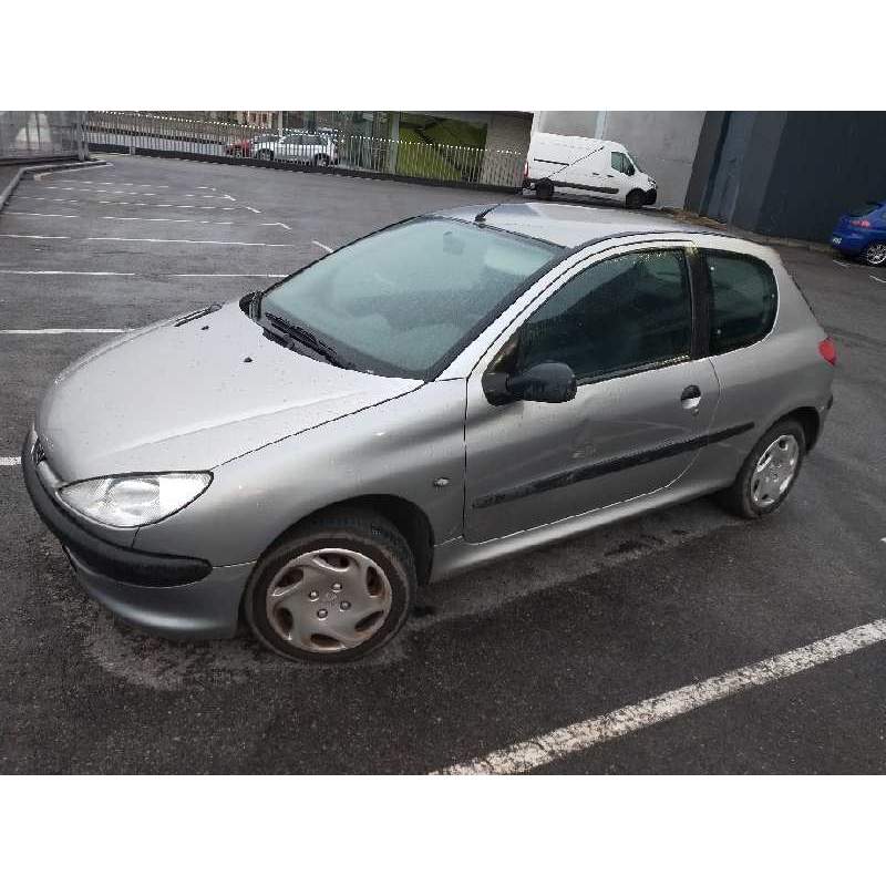 PEUGEOT 206 BERLINA
