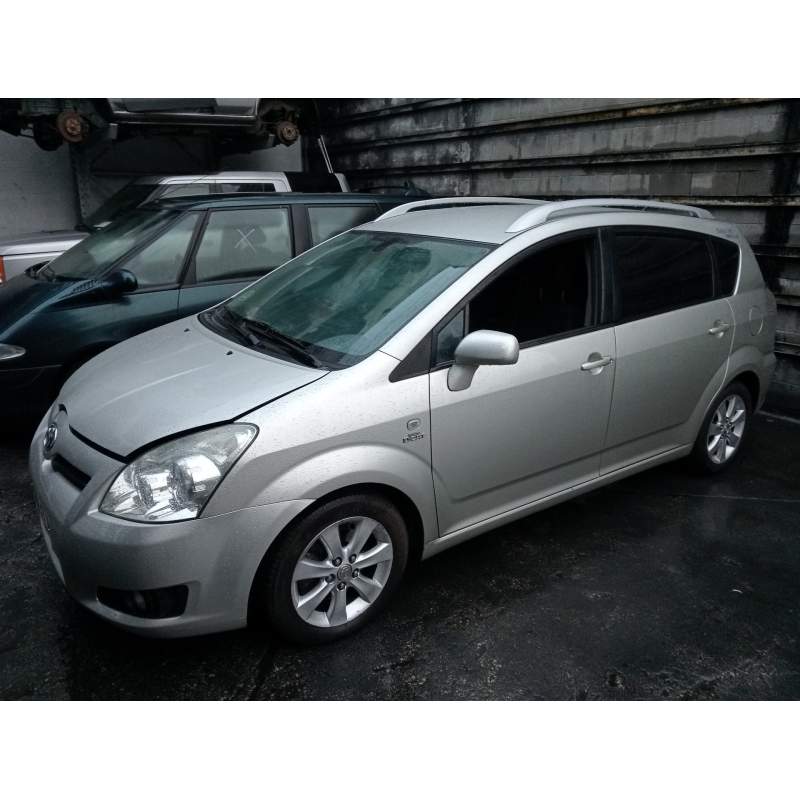 TOYOTA COROLLA VERSO (R1)
