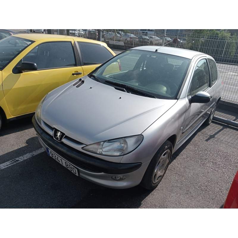 PEUGEOT 206 BERLINA