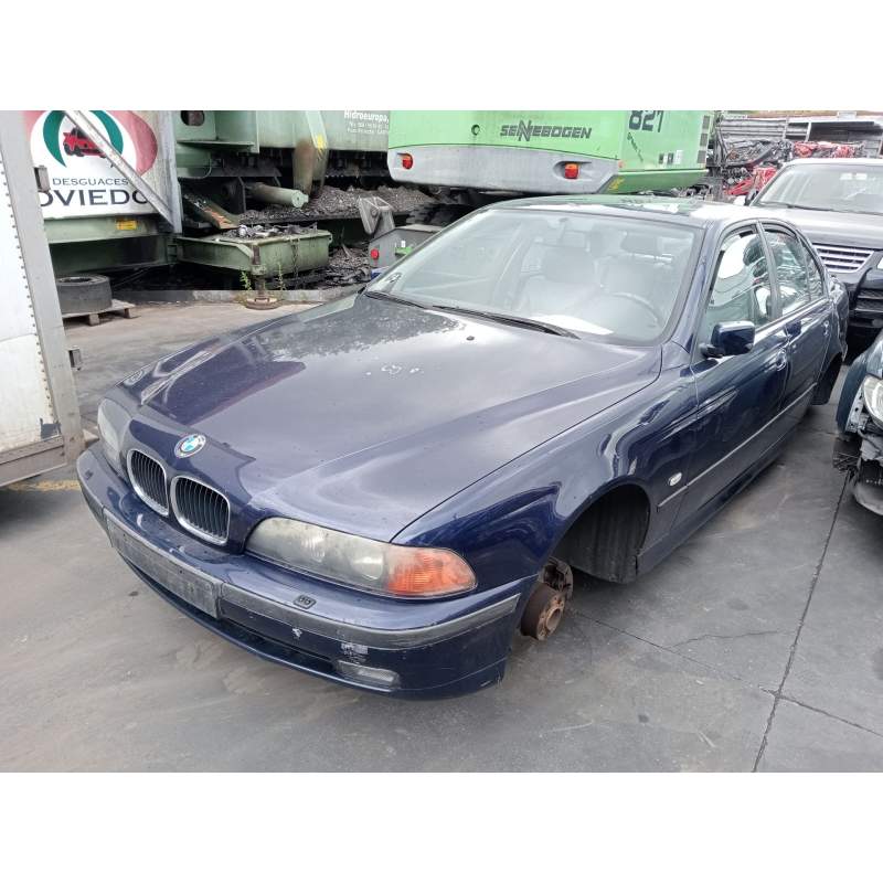 BMW 5 (E39)