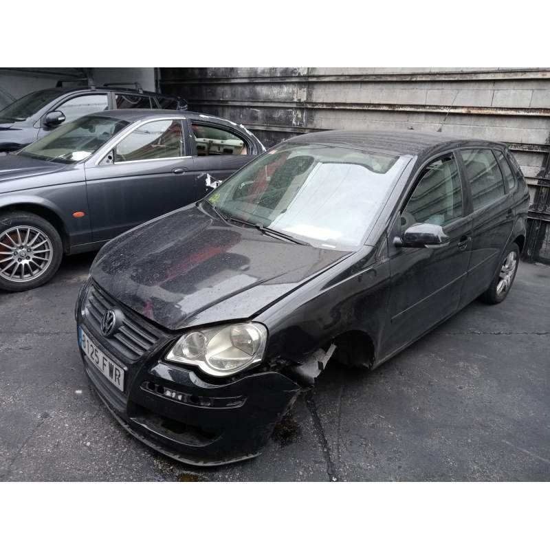 VOLKSWAGEN POLO (9N3)