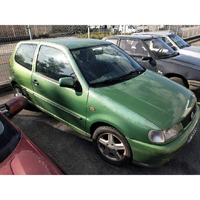 VOLKSWAGEN POLO BERLINA (6N1)