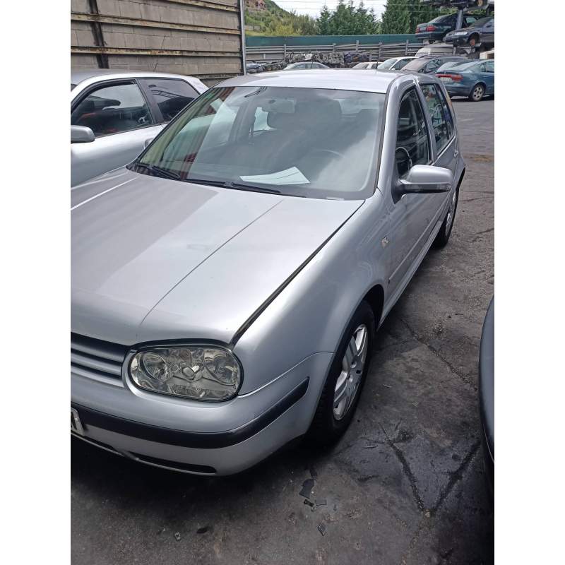 VOLKSWAGEN GOLF IV BERLINA (1J1)