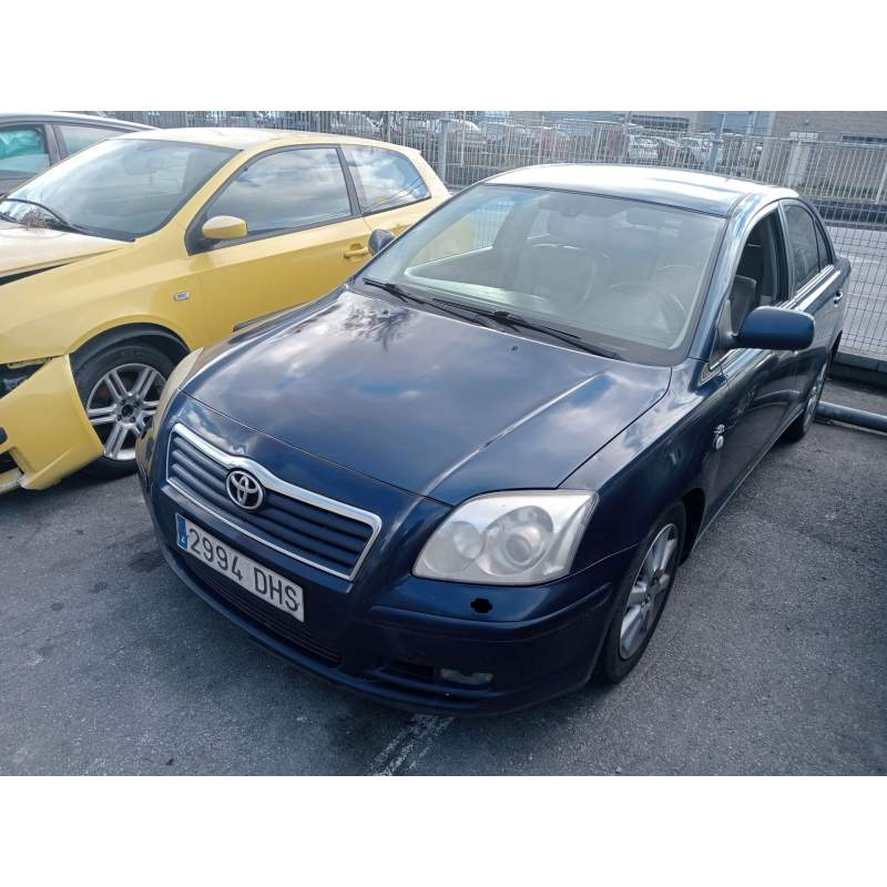 TOYOTA AVENSIS SEDÁN (_T25_)