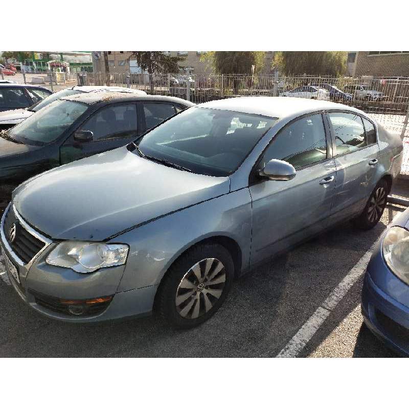 VOLKSWAGEN PASSAT BERLINA (3C2)