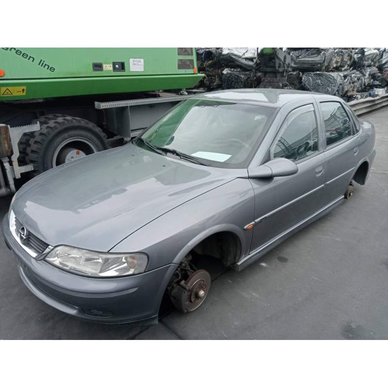 OPEL VECTRA B BERLINA