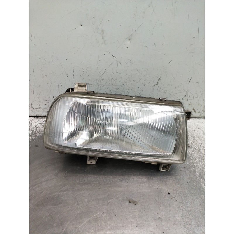 Recambio de faro derecho para volkswagen vento (1h2) gl referencia OEM IAM 13905400  