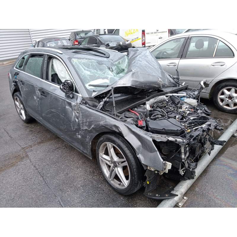 AUDI A4 AVANT (8W5)
