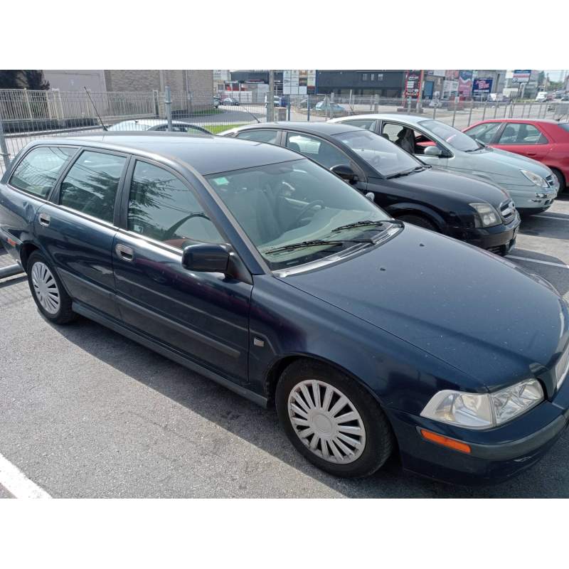 VOLVO V40 FAMILIAR