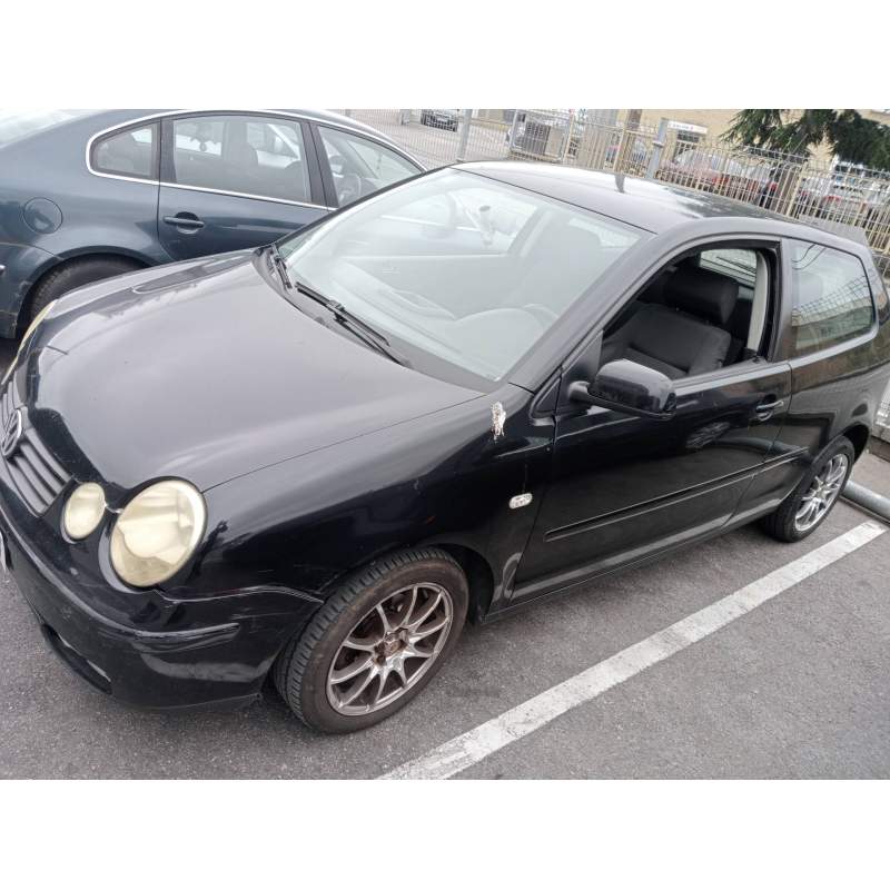 VOLKSWAGEN POLO (9N1)