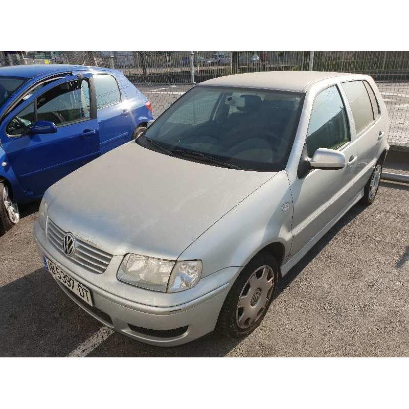 VOLKSWAGEN POLO BERLINA (6N2)