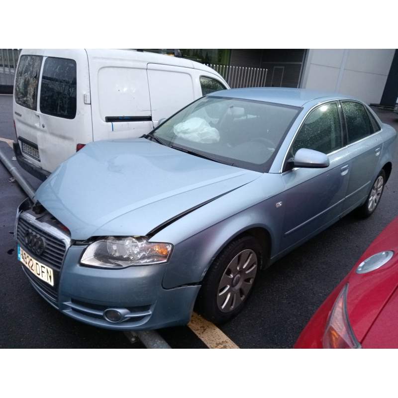 AUDI A4 BERLINA (8E)