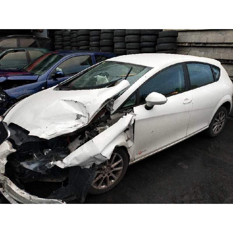 SEAT LEON (1P1)