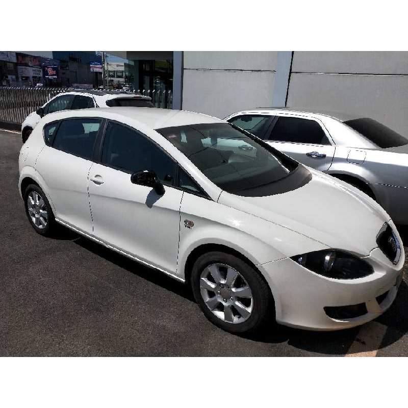 SEAT LEON (1P1)