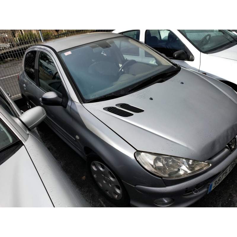 PEUGEOT 206 BERLINA