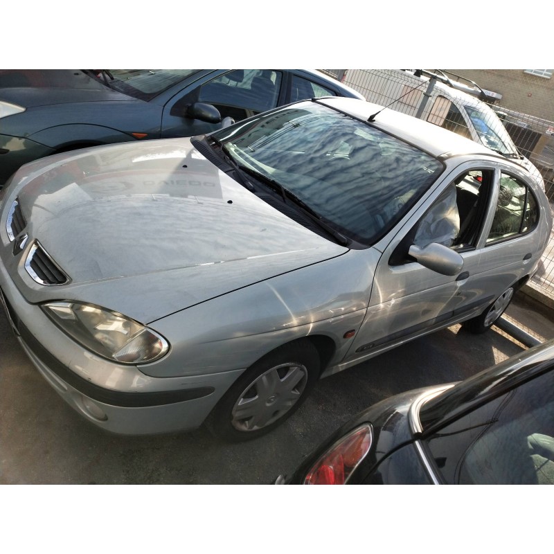 renault megane i fase 2 berlina (ba0) del año 2000