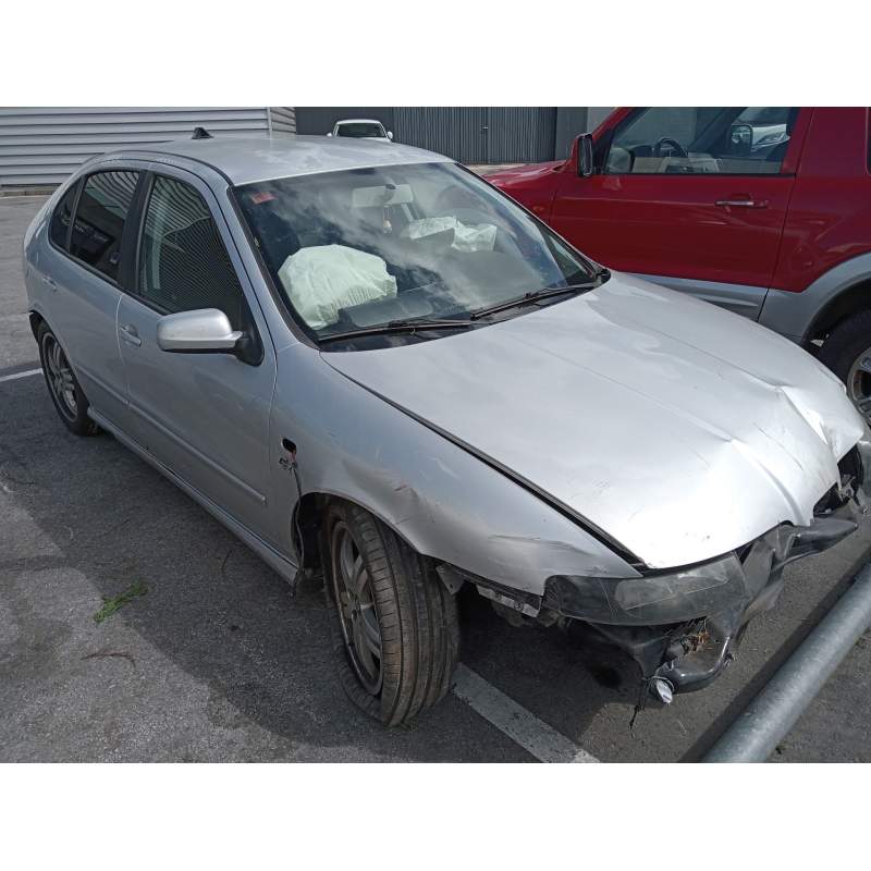 SEAT LEON (1M1)