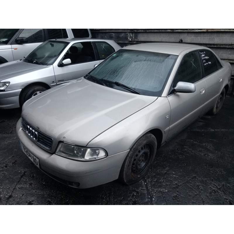 AUDI A4 BERLINA (B5)