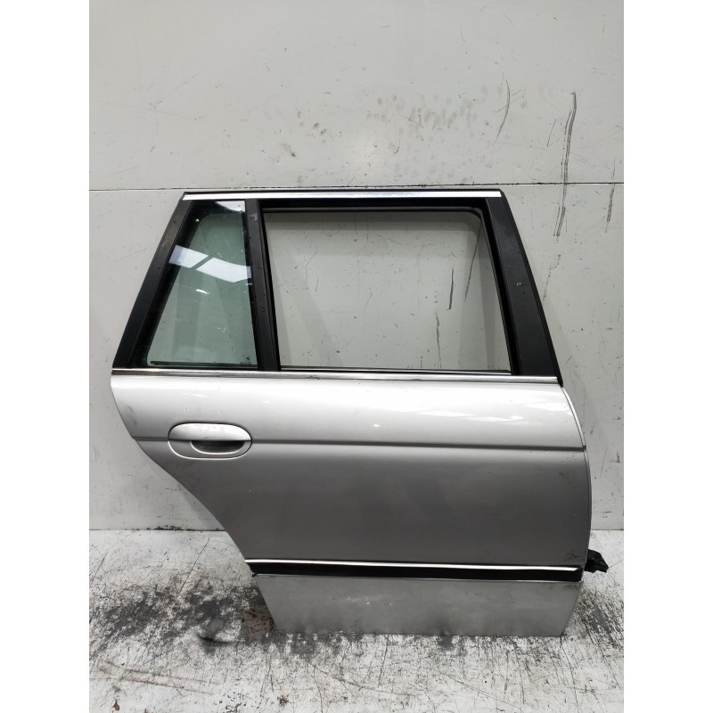 Recambio de puerta trasera derecha para bmw serie 5 touring (e39) 530d referencia OEM IAM   5P