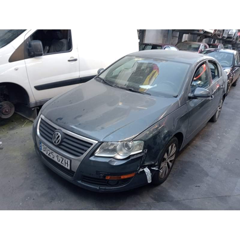 VOLKSWAGEN PASSAT BERLINA (3C2)