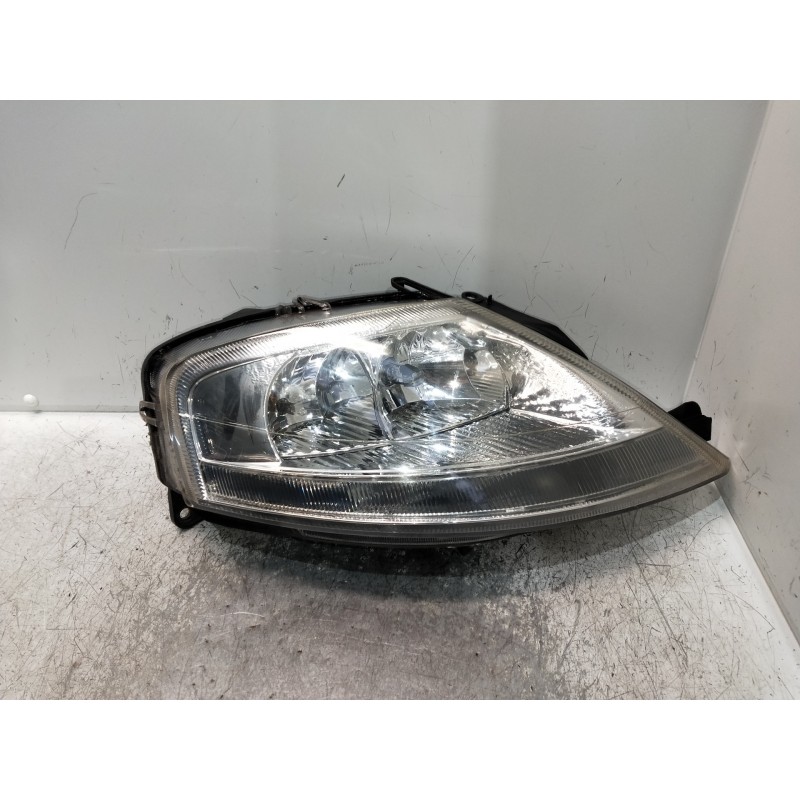 Recambio de faro derecho para citroen c3 1.4 hdi exclusive referencia OEM IAM   