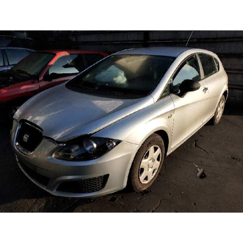 SEAT LEON (1P1)