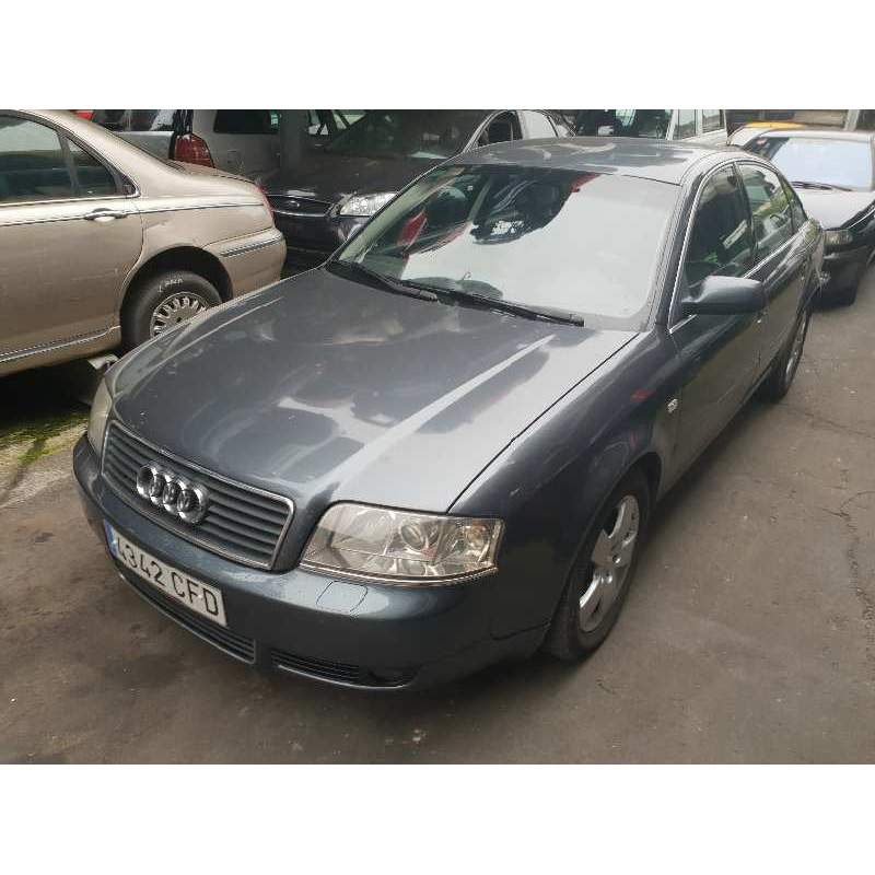 AUDI A6 BERLINA (4B2)