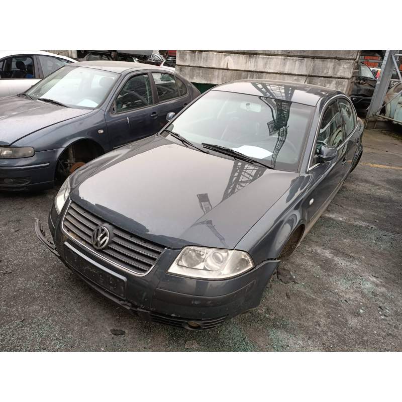 VOLKSWAGEN PASSAT BERLINA (3B3)