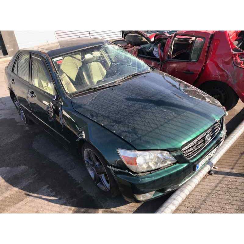 LEXUS IS200 (GXE10)