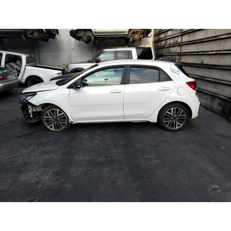 KIA RIO (YB)