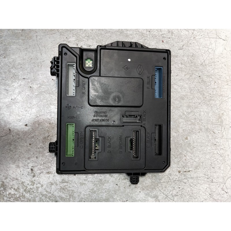 Recambio de modulo electronico para renault zoe limited referencia OEM IAM 284B15472R  