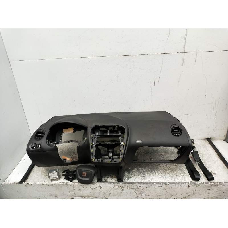 Recambio de kit airbag para seat altea xl (5p5, 5p8) 1.6 tdi referencia OEM IAM 1K0909605T  2009