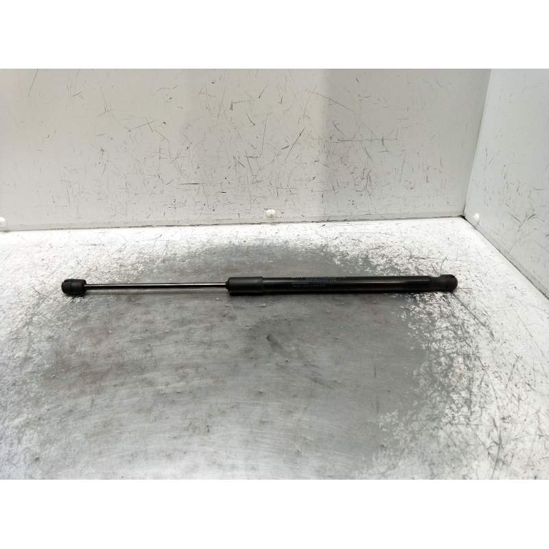 Recambio de amortiguadores capo para kia carens ( ) referencia OEM IAM 81770A4001 6493830530N 2016