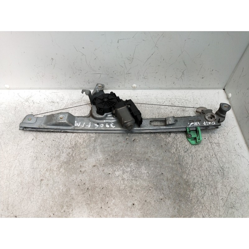 Recambio de elevalunas delantero izquierdo para renault scenic ii dynamique referencia OEM IAM   5P