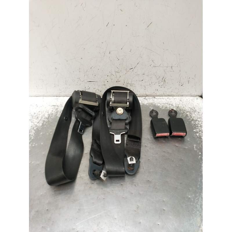 Recambio de juego cinturones delantero para dacia sandero (bs_) 1.6 mpi 85 (bs03) referencia OEM IAM  5P 2008