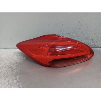 PILOTO TRASERO IZQUIERDO 92401A27 2012