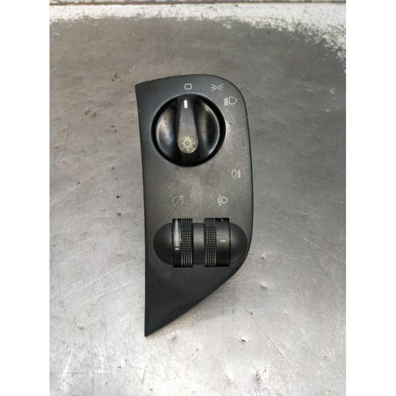 Recambio de mando luces para seat ibiza ii (6k1) 1.4 i referencia OEM IAM 6K1531B  1997