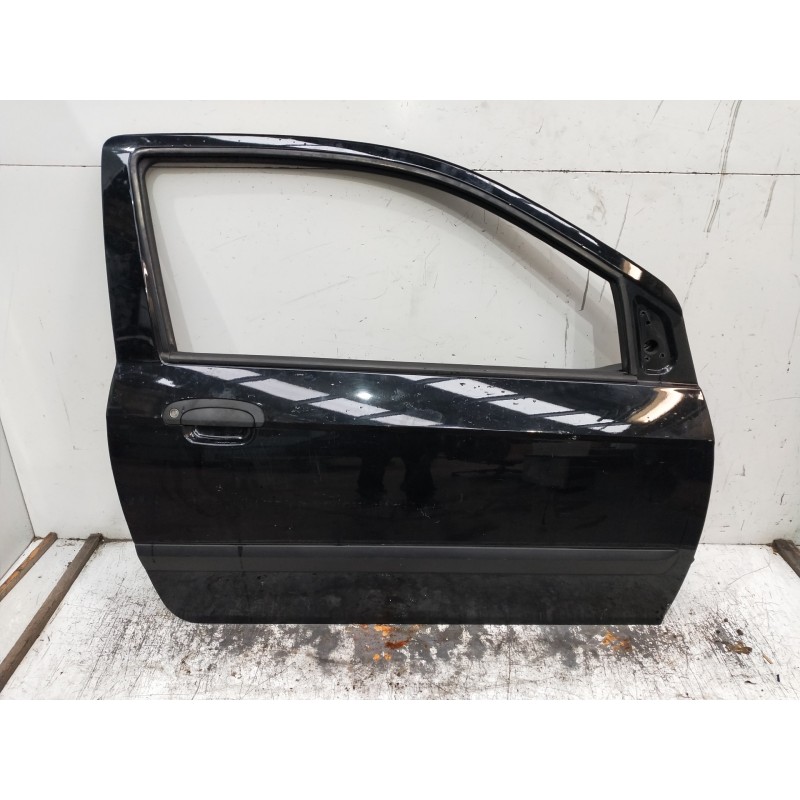 Recambio de puerta delantera derecha para hyundai getz (tb) 1.1 básico referencia OEM IAM   