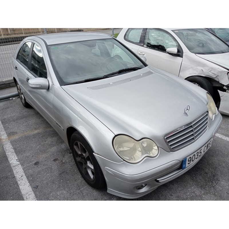 mercedes clase c (w203) berlina del año 2004