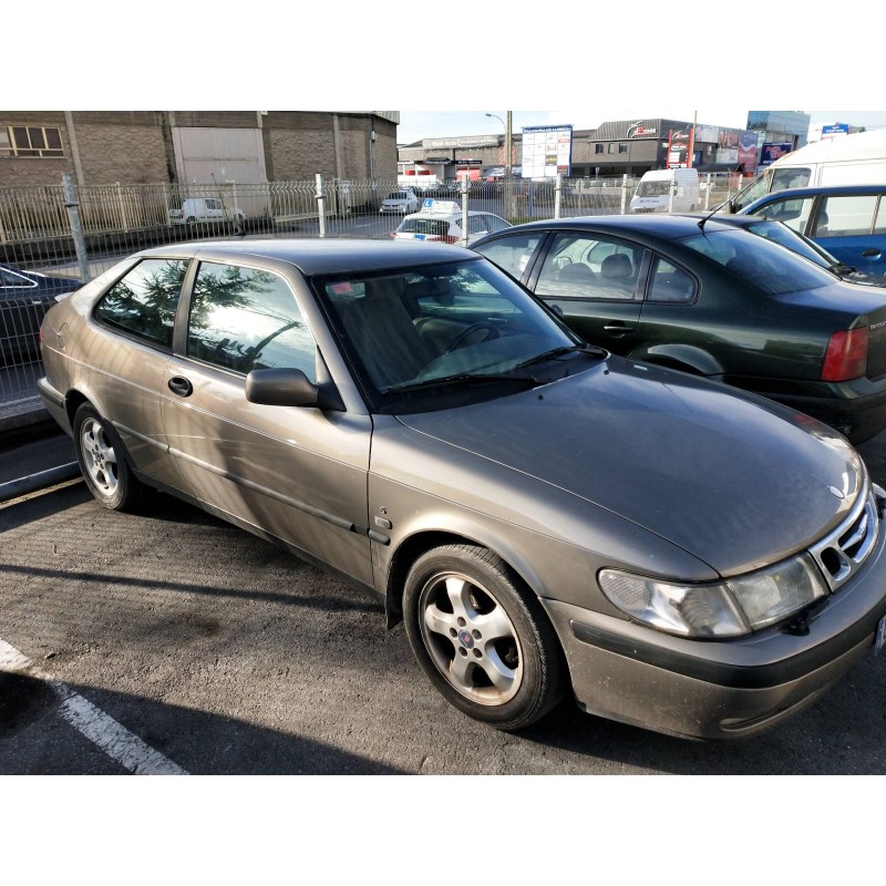 saab 9-3 coupé del año 2001