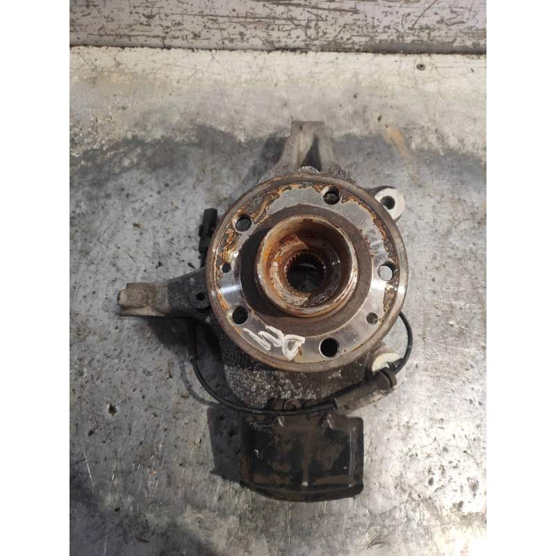Recambio de mangueta delantera derecha para renault laguna iii dynamique referencia OEM IAM 402000003R 20DCI 2008