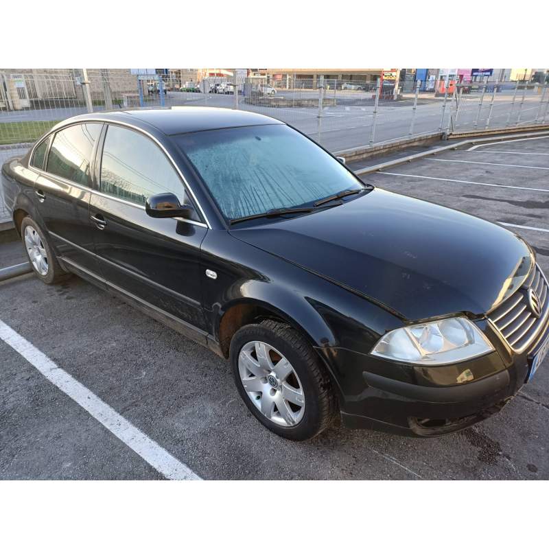 VOLKSWAGEN PASSAT BERLINA (3B3)