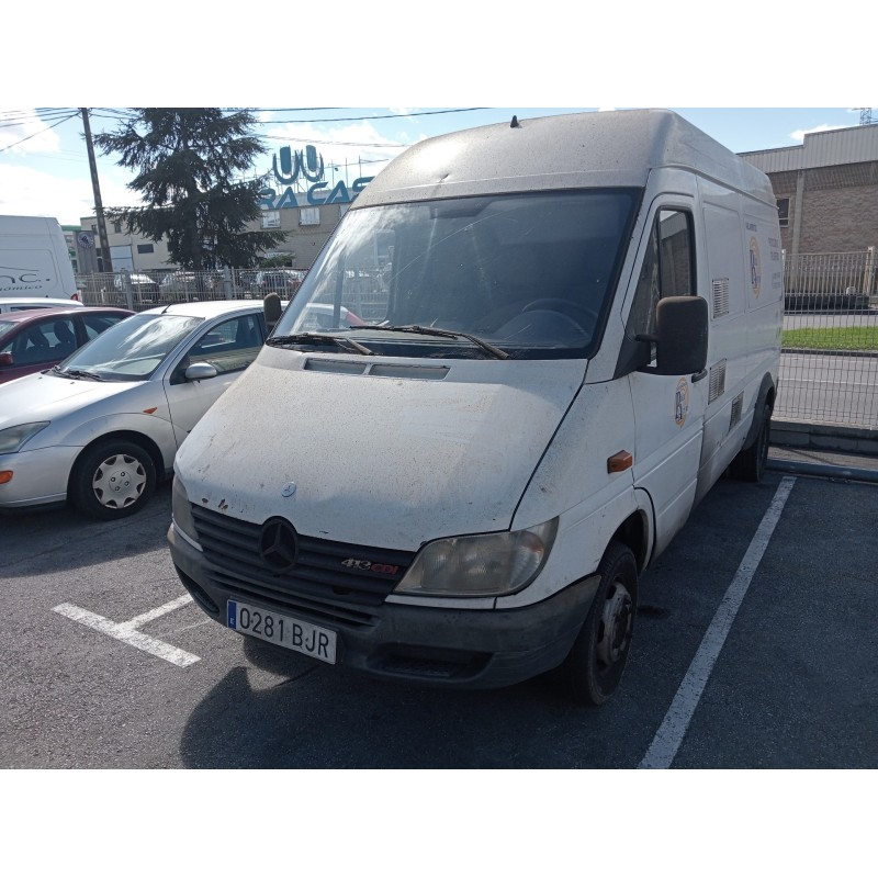 mercedes sprinter 02.00  caja cerrada del año 2001