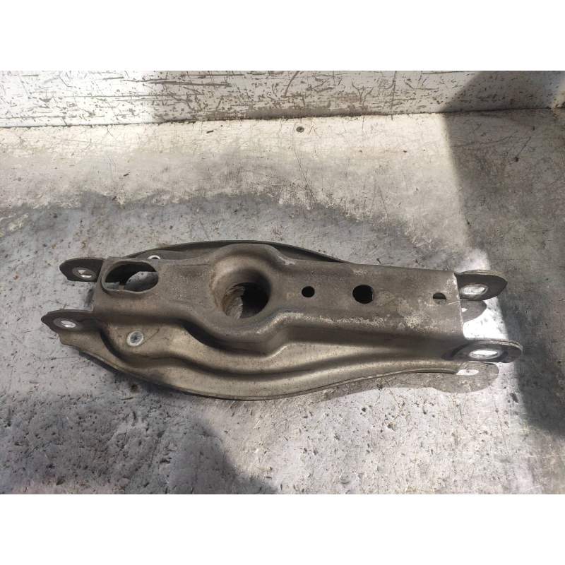Recambio de brazo suspension inferior trasero derecho para bmw x1 (e84) xdrive 18d referencia OEM IAM  20D 2009